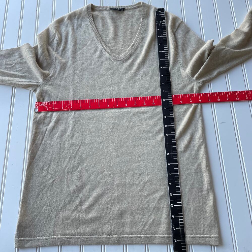 Theory Beige 100% Cashmere V Neck Sweater size M - Picture 8 of 9
